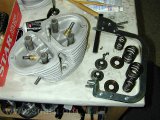 Valve springs and keepers